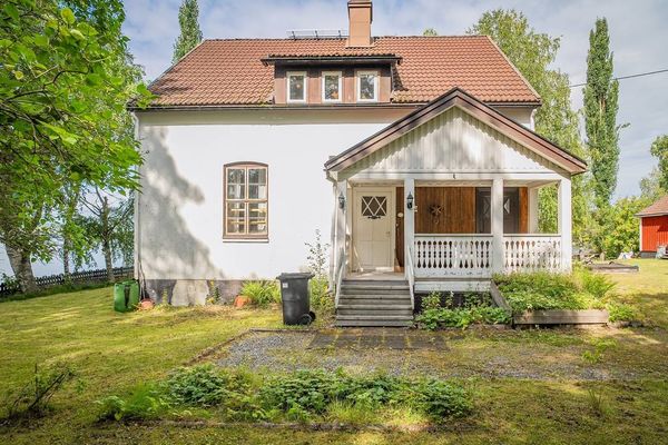 villa in zweden kopen huis aan het water goedkoop (13)