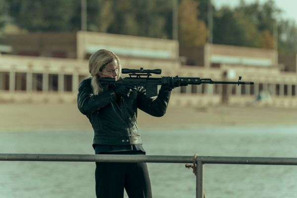 Netflix spionage serie unfamiliar duits dark