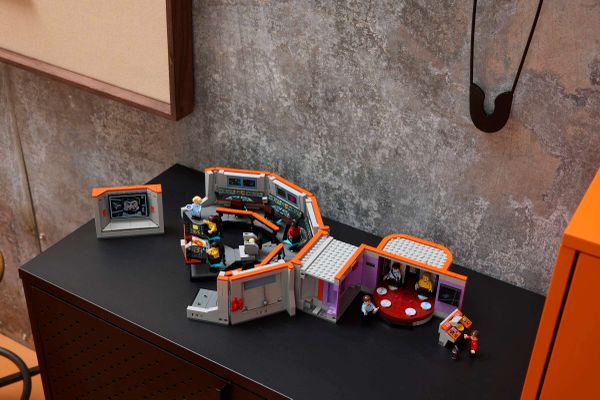 LEGO 11385 U.S.S. Enterprise NCC-1701 Bridge