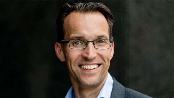 thuiswerken Hoe het opzeggen van je baan zomaar 22.000 euro kan kosten