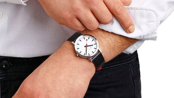 Mondaine Classic 40mm horloges