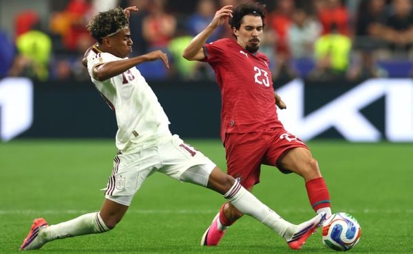 selectie spanje wk 2026 wereldkampioen leeftijd wk 2030 en 2034 yamal cubarsi pedri portugal vitinha