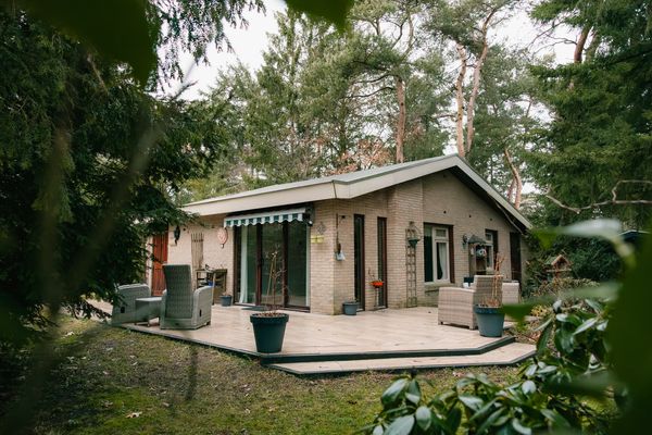 funda bungalow huis bos groot perceel woonbestemming (2)