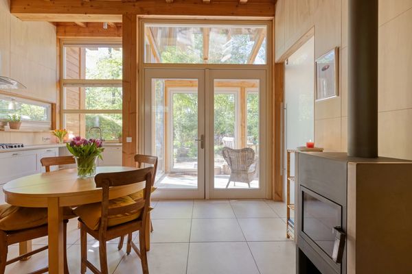 funda bungalow noord brabant energielabel a natuur bos modern tilburg