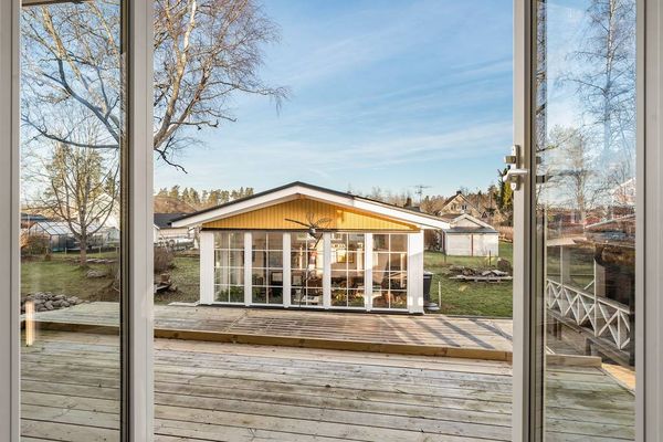 villa zweden jacuzzi mancave wijnkelder (2)