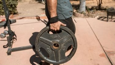 Zoveel kilo weighted pull-ups kun je op basis van lichaamsgewicht