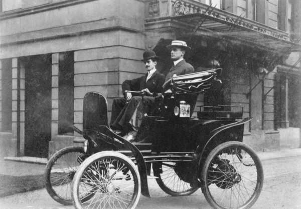 rolls-royce, eerste elektrische auto, spectre