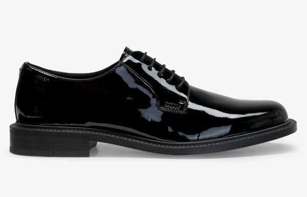 lakschoenen hugo boss korting sale bijenkorf 139 euro gala kostuum