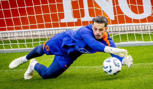 salaris oranje doelman nick olij sparta slechtst verdienende speler nederlands elftal