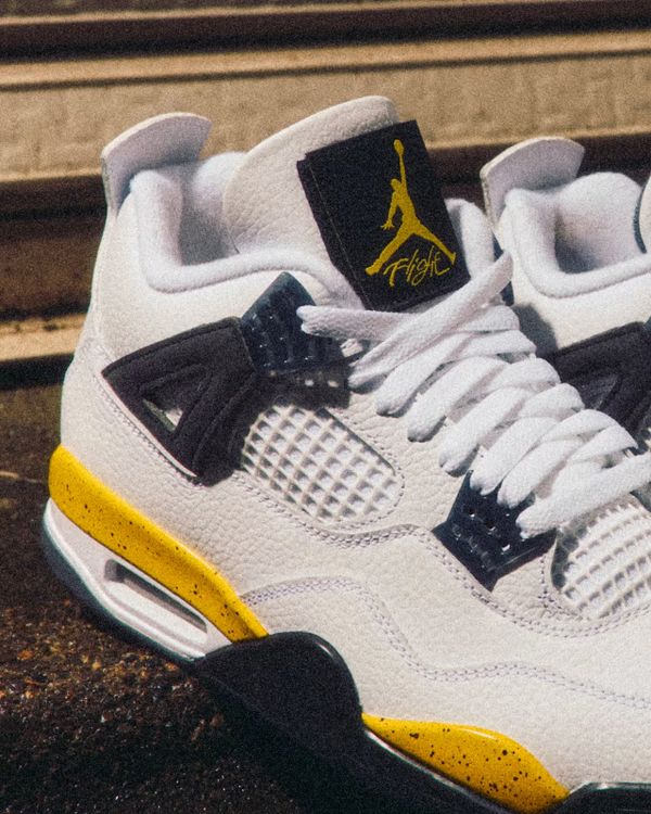 Nike Air Jordan 4 Rare Air Tour Yellow iconische sneakers na 20 jaar terug in originele kleuren aj4