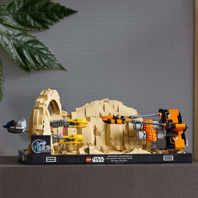 LEGO-Star-Wars-75380-Boonta-Eve-Podrace-Diorama-6