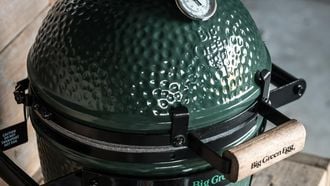 Groene kamado-bbq bij Bol is goedkoop Big Green Egg-alternatief