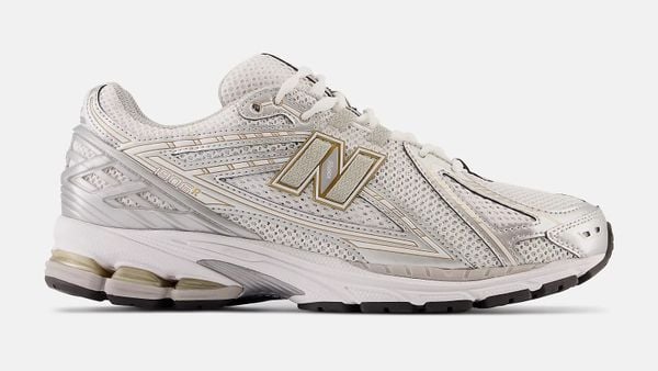 new balance 1906r sneakers met korting in eerste sale 2025