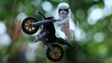 LEGO stunt met 18+ sets en gratis platenspeler rond Black Friday