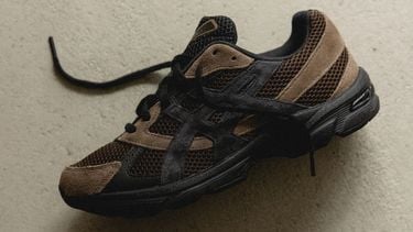 Bijenkorf gooit stijlvolle Asics-sneakers in de sale voor 72 euro