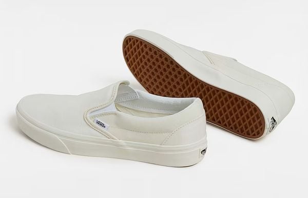 beste witte sneakers 2025 vans slip on van 85 euro skate