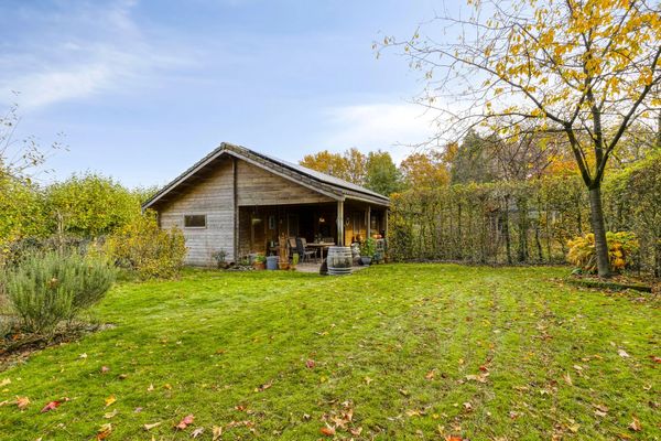 funda huis landelijk sauna B&B gastenverblijf groot perceel