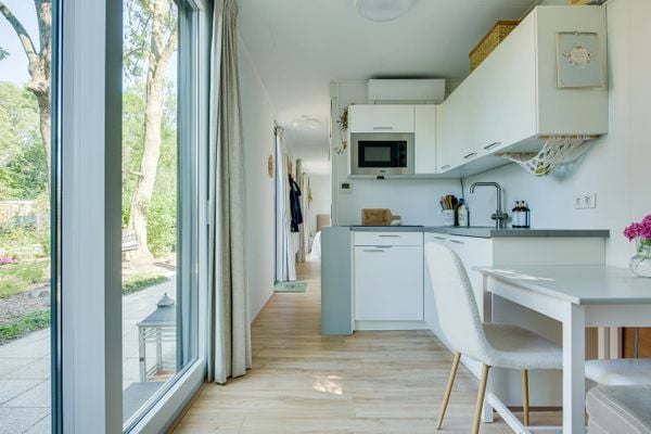 funda bungalow vrijstaand 125000 euro natuur vrijstaand bieschosch nationaal park keuken