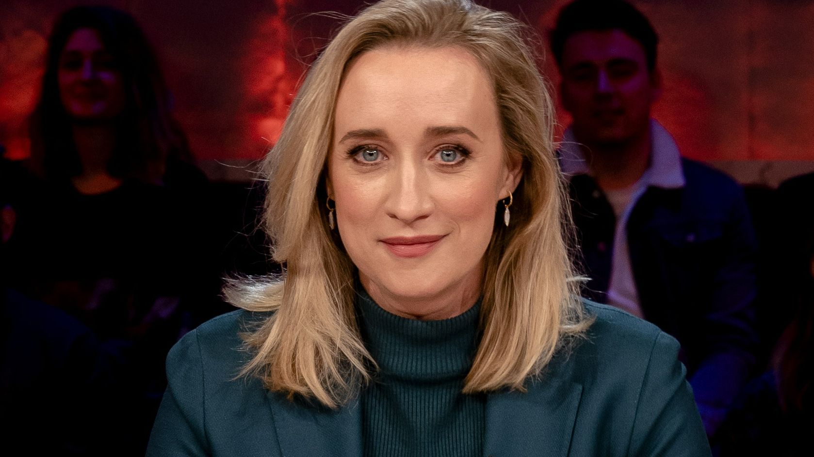 Dit salaris levert Eva Jinek in met haar terugkeer naar NPO