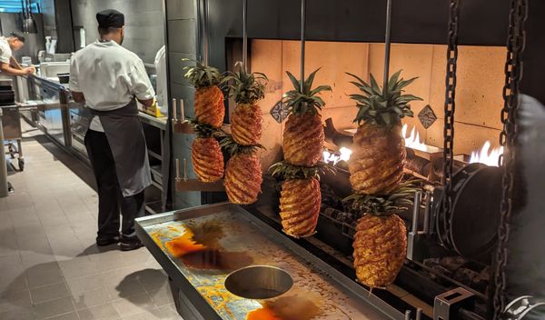 Dubai's spectaculaire culinaire scene moet je een keer ervaren hebben. Een reisverslag.