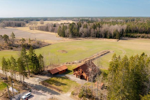 huis in zweden kopen luxe blokhut duurzaam modern