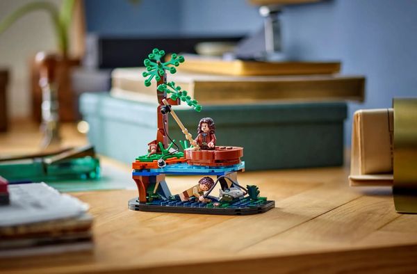 LEGO Icons 10354 The Lord of The Rings- The Shire