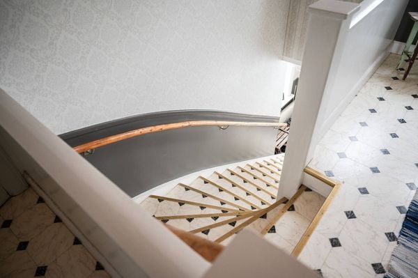 huis kopen in zweden villa in sundvall te koop voor 144 duizend euro natuur wandelen trap