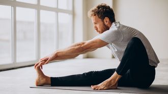 De simpele 5 minuten-oefening tegen meest voorkomende pijn