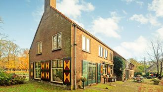 Funda-parel met landgoed van €525.000 ligt vlakbij grote stad