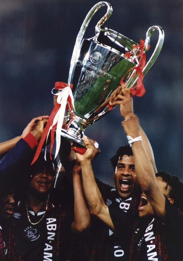 Dit is de Champions League-beker nu waard met recordprijs zilver ajax rijkaard 1995