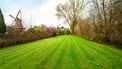 Funda-parel van €375K met 100m diepe tuin ligt bij natuur én stad