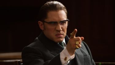 Netflix verrast met dubbelrol Tom Hardy in gangster-biopic