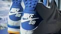Hier is de Nike SB x Air Jordan 4 'Navy', extreem gewilde sneakers