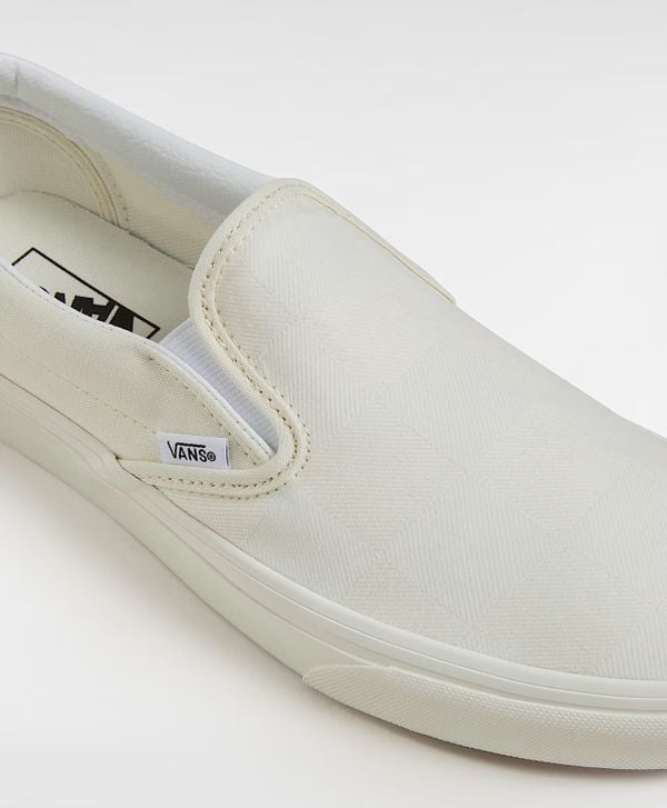 beste witte sneakers 2025 vans slip on van 85 euro skate