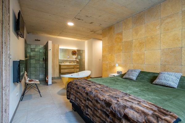 funda villa brutalisme luxe woning huis architectuur limburg energielabel A+++ duurzaam