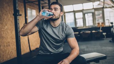 Dit is de ideale rusttijd voor spiergroei, volgens fitness-onderzoek