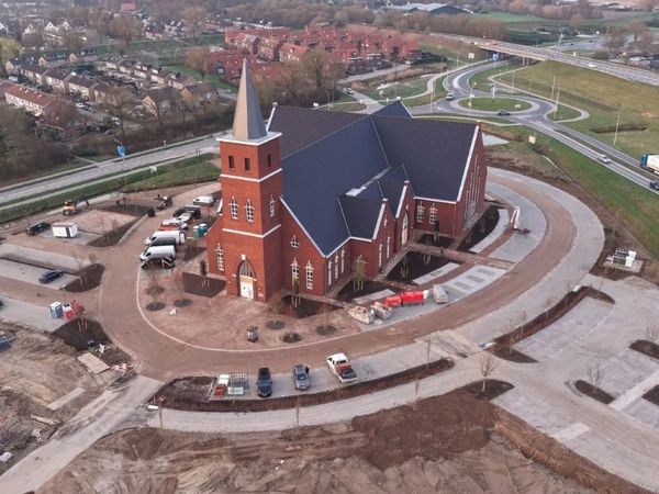 kesteren kerk kosten mega capaciteit