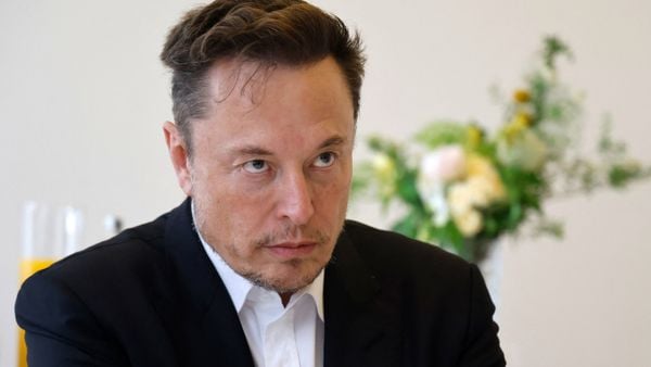 2 miljoen onveilige Tesla's teruggeroepen in zware week Elon Musk