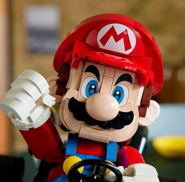 LEGO Super Mario 72037 Mario Kart 44