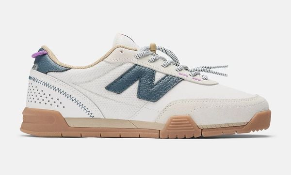 New Balance Numeric 440 V2 Trail Low nieuwe skate-sneakers trail veters