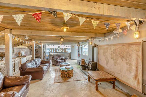 fort te koop eiland kasteel wales thorne island