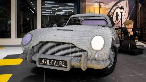 Aston Martin DB5, LEGO, James Bond
