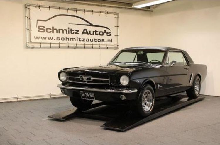 Betaalbare oldtimer klassieker Ford Mustang V8 1965