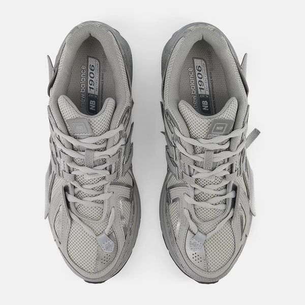 New Balance 1906A Silver Metallic & Brighton Grey populairste sneakers 2024 in nieuw jasje zilver