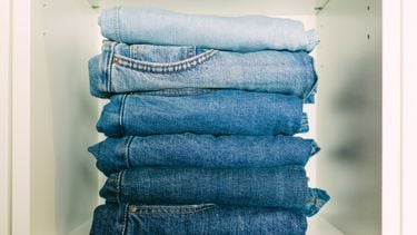 Zo vind je de perfecte jeans in grote maat voor een slanke look