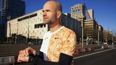 Deze intervaltraining laat je sneller hardlopen, de 80/20 hype niet