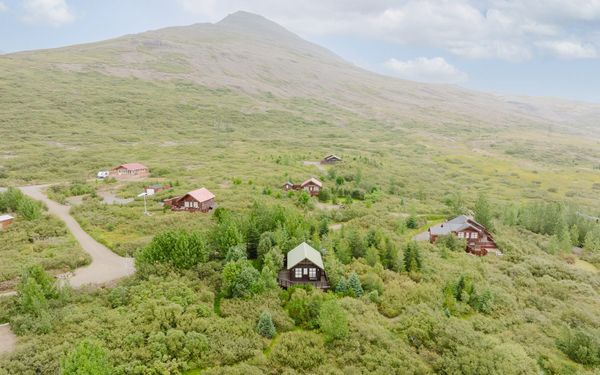 ijsland huis kopen natuur blokhut woningmarkt (10)