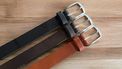 Voor €29 heb je komende decennia een leren riem in drie kleuren