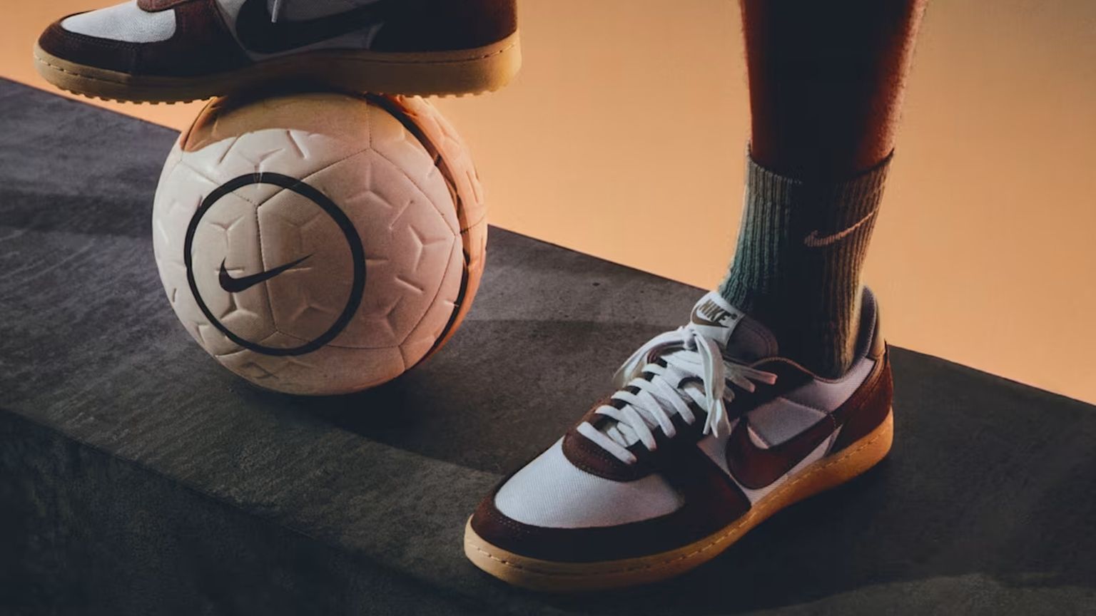 Nike dropt Adidas Samba-alternatief voor €59 in zeven colorways