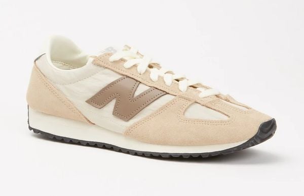 new balance 471 wit beige sneakers met korting bijenkorf 30 euro